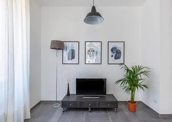 Ponte Milvio 3 Bedroom * Rome