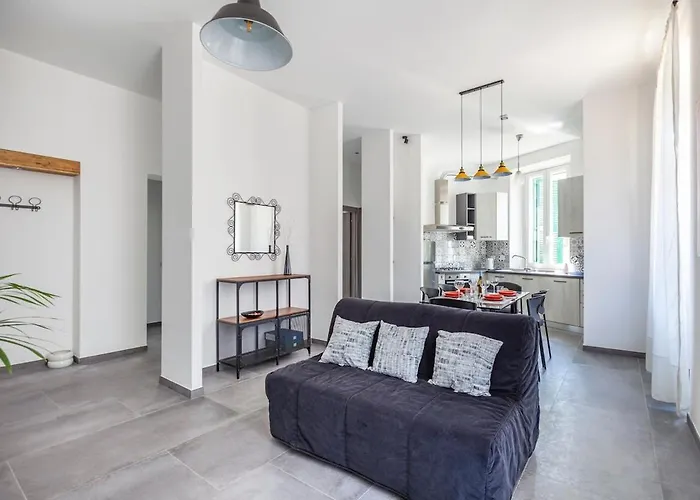 Ponte Milvio 3 Bedroom * Rome
